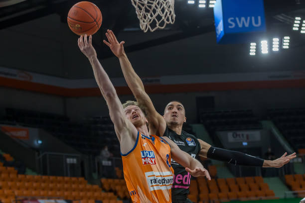 更加小心戒 更加小心戒